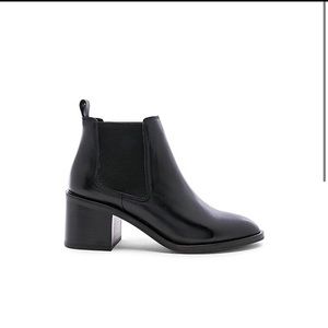 Alias Mae galis black bootie size 39